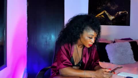 Snapshot of kimberlybanks2 chatting on 01/27/25, 12:22 Kimberly Banks online show from 01/27/25, 12:22