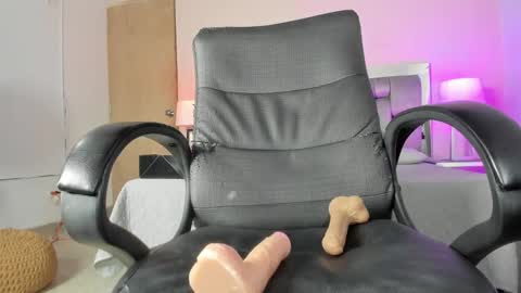 kimberly online show from 02/20/25, 01:25