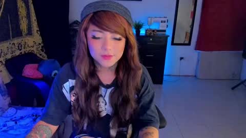 Snapshot of kimberlygati2 chatting on 09/19/25, 03:08 Kimberly Polizzi     online show from 09/19/25, 03:08