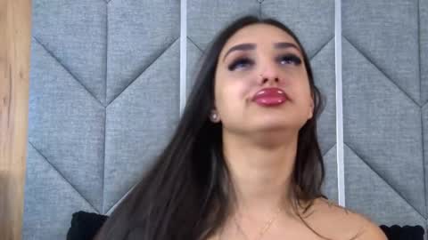 Kimberly online show from 04/11/26, 04:17