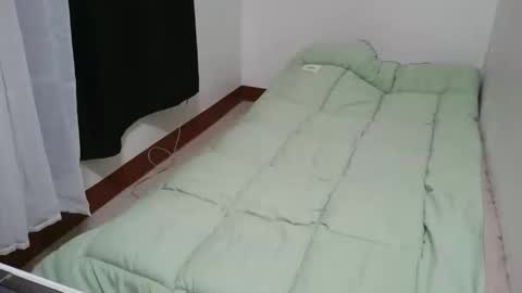 kimbhie_15 online show from 04/06/26, 02:42