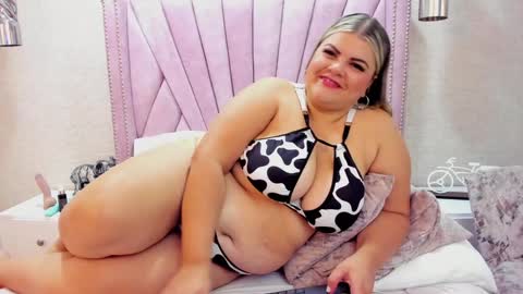 KimBrooks online show from 01/11/25, 03:52