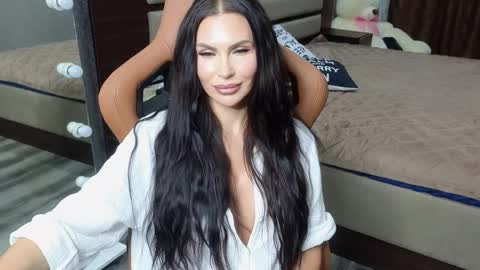 KIm online show from 03/05/25, 03:18