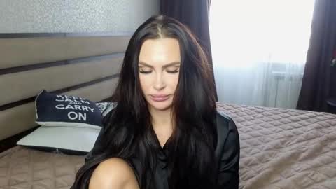 KIm online show from 03/09/25, 08:40