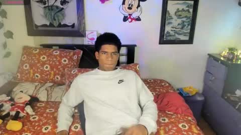 Snapshot of kimgodoy chatting on 11/16/25, 09:31 alejagodoy99 online show from 11/16/25, 09:31