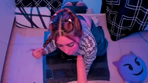 kendall online show from 04/18/26, 02:26