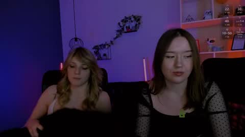 just Kimi  online show from 04/20/26, 07:04