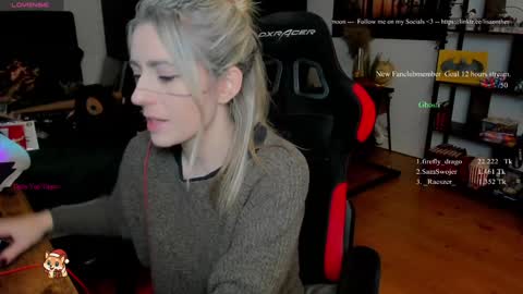 Wolfs Girl online show from 12/18/25, 06:58