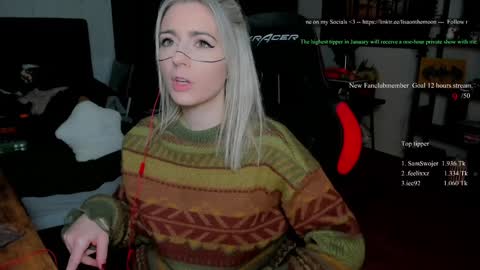 Wolfs Girl online show from 01/11/26, 09:53