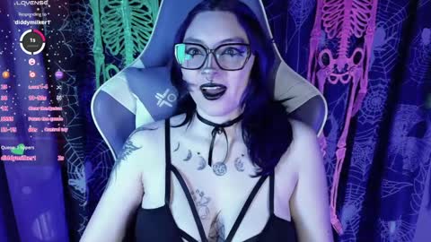 Kim Lennox online show from 04/07/26, 01:55