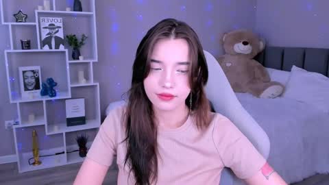 Snapshot of kimm_wong chatting on 05/06/26, 03:24 kimm wong online show from 05/06/26, 03:24