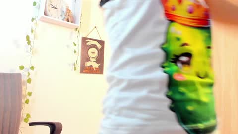 Kimm online show from 12/18/24, 03:58