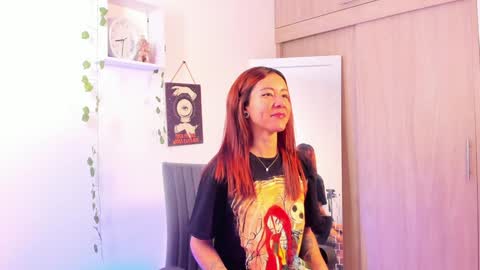 Kimm online show from 12/21/24, 05:25