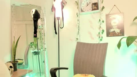 Kimm online show from 02/14/25, 05:09