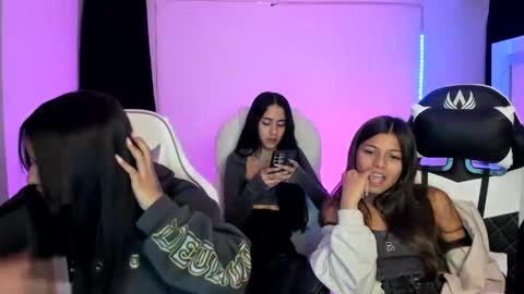 kimmi online show from 01/22/25, 01:20