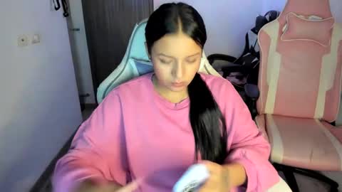 kimmi online show from 09/22/25, 11:18