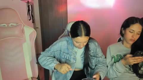 kimmi online show from 09/23/25, 11:19