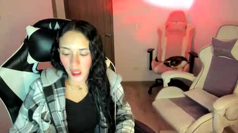 kimmi online show from 10/10/25, 11:15