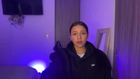 kimmi online show from 03/24/26, 09:53