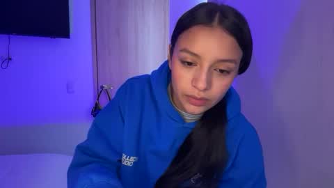 kimmi online show from 04/07/26, 10:09