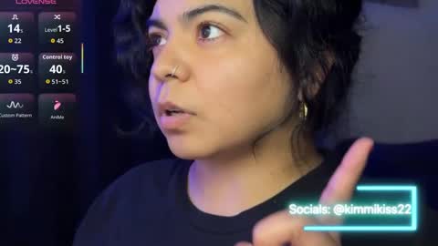 Kimmi online show from 10/02/25, 02:51