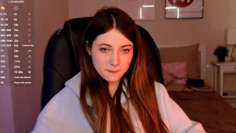 Snapshot of kimmie_shine chatting on 05/29/26, 02:15 Your Kimmie follow me online show from 05/29/26, 02:15