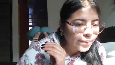Snapshot of kimmy_kimmy_ chatting on 03/11/25, 01:56 Kimmy online show from 03/11/25, 01:56