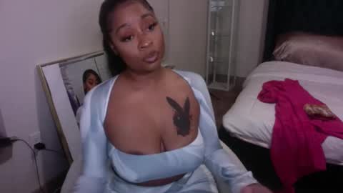 kimmyluxx online show from 02/20/25, 04:28