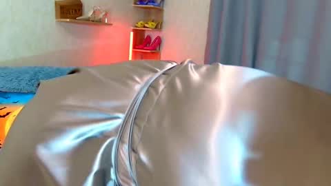 Snapshot of kimpolloc chatting on 11/01/25, 06:43 Kim online show from 11/01/25, 06:43