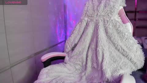 Snapshot of kimuraa_1 chatting on 02/20/25, 09:44 Kimura online show from 02/20/25, 09:44