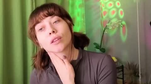 Snapshot of kina_ka chatting on 10/04/25, 08:12 kina_ka online show from 10/04/25, 08:12