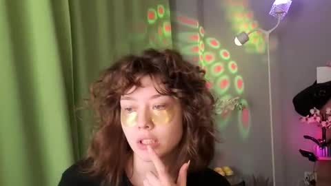 Snapshot of kina_ka chatting on 10/06/25, 06:11 kina_ka online show from 10/06/25, 06:11