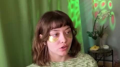 Snapshot of kina_ka chatting on 10/18/25, 06:58 kina_ka online show from 10/18/25, 06:58