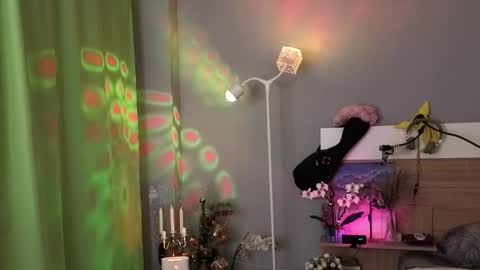 Snapshot of kina_ka chatting on 12/05/25, 07:10 kina_ka online show from 12/05/25, 07:10