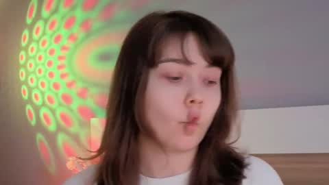 kina_ka online show from 04/23/26, 08:11