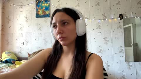 Snapshot of kinacolton chatting on 05/18/26, 04:07 Jenny online show from 05/18/26, 04:07
