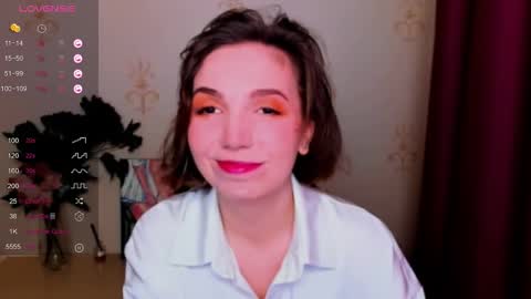 Snapshot of kindhazelhere_ chatting on 10/08/25, 08:12 Hazel online show from 10/08/25, 08:12