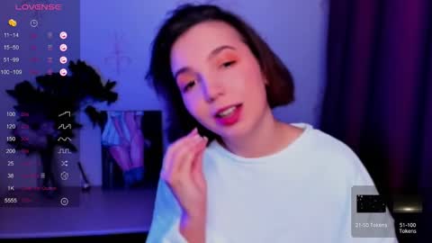 Snapshot of kindhazelhere_ chatting on 10/14/25, 11:11 Hazel online show from 10/14/25, 11:11