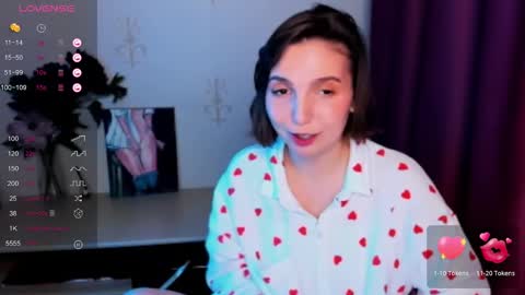 Hazel online show from 10/30/25, 08:53