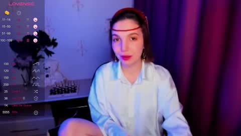 Hazel online show from 12/05/25, 01:03