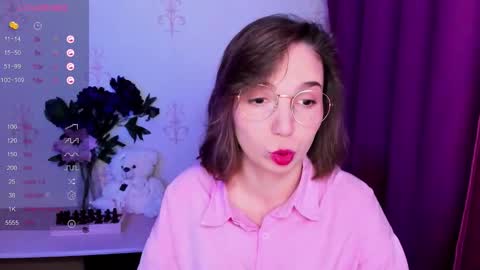 Hazel online show from 02/03/26, 09:14