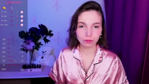 Hazel online show from 02/05/26, 08:08