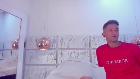 NIKKY AND MAIK online show from 11/05/25, 02:55