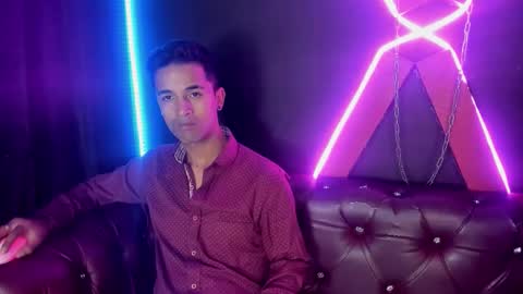 NIKKY AND MAIK online show from 11/28/25, 02:47