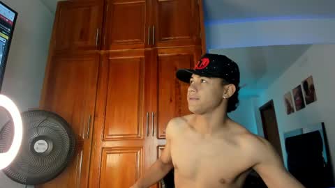Snapshot of king_ares1 chatting on 05/04/26, 11:06 king_ares1 online show from 05/04/26, 11:06