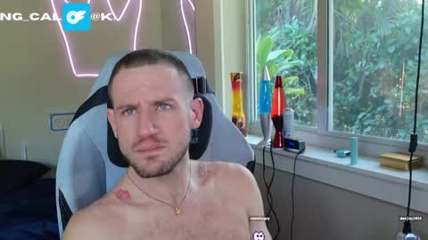 Snapshot of king_cal_ chatting on 12/19/24, 02:13 king_cal_ online show from 12/19/24, 02:13