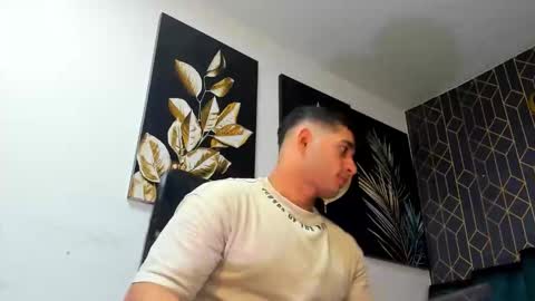 Angel Falconer online show from 12/01/25, 12:15