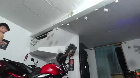 king_russo online show from 12/18/25, 02:39