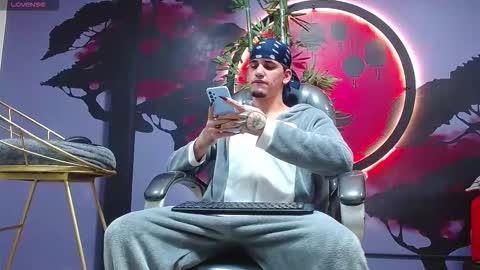 king voy online show from 11/13/25, 08:52