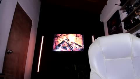 King Bear online show from 04/19/26, 08:55